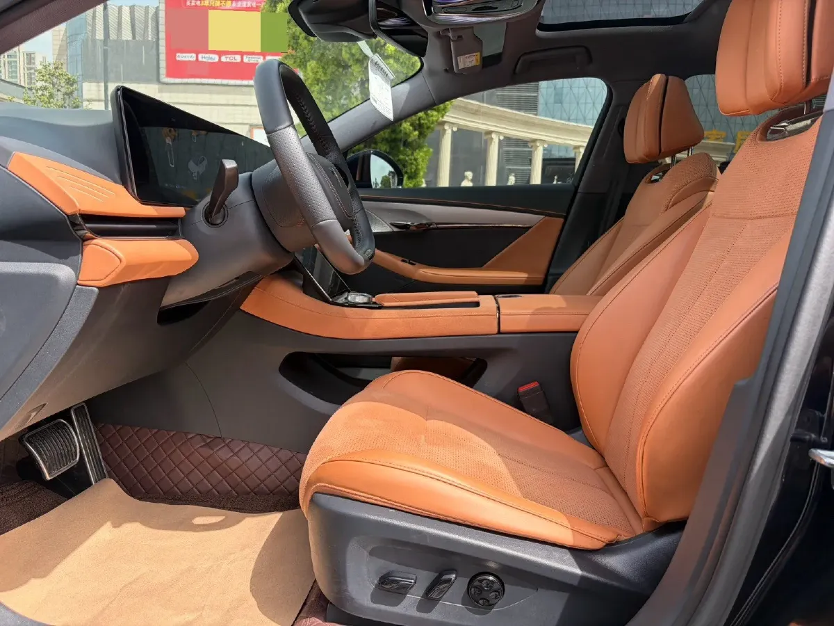 2024 Voyah ZhuiGuang 1.5T 136HP L4 PHEV 43KWH,autocango,china used car exporter,china ev exporter,chinese used car exporter,chinese used ev exporter