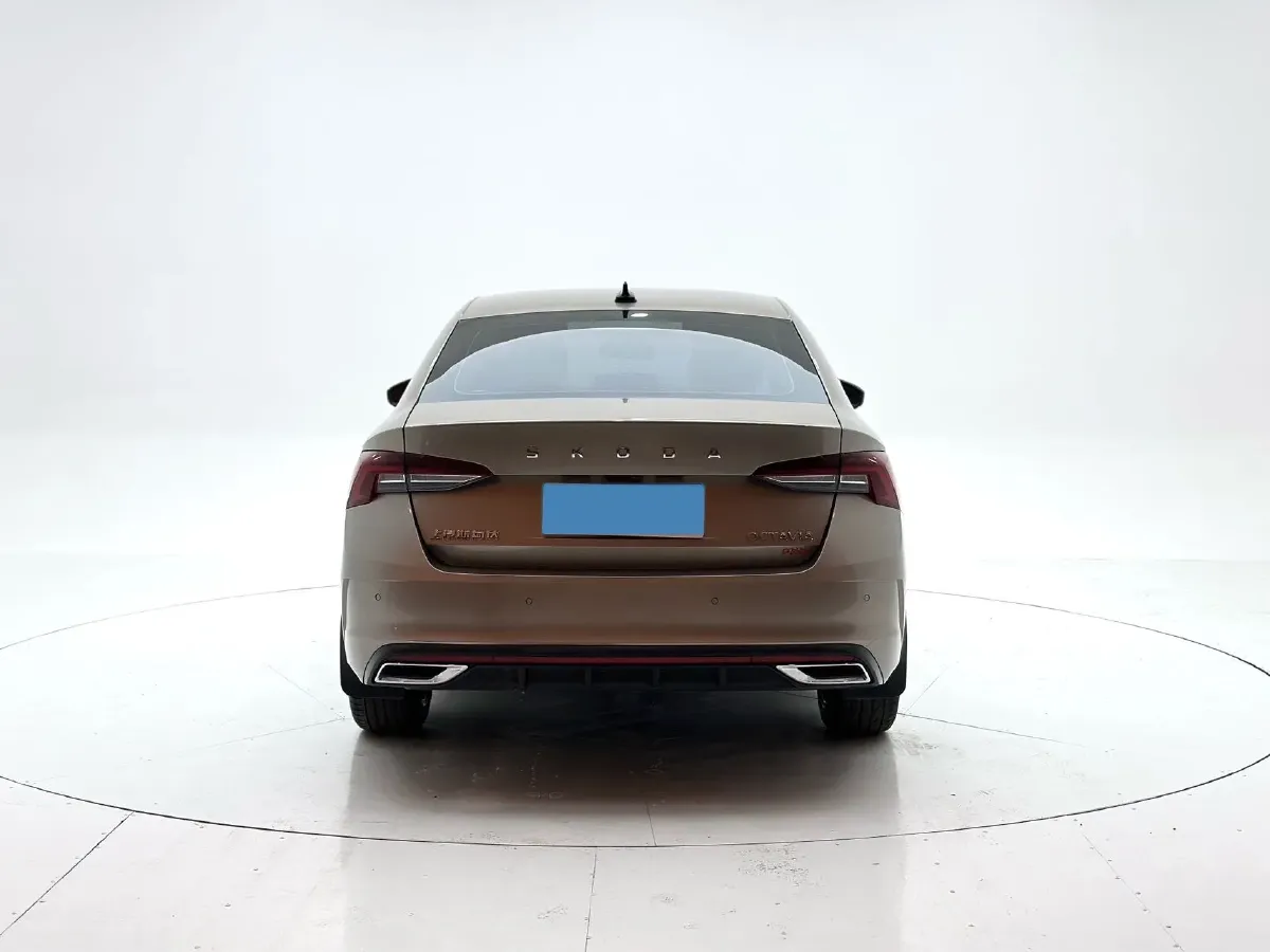 2022 Skoda Octavia 1.4T 150HP L4 7DCT,autocango,china used car exporter,china ev exporter,chinese used car exporter,chinese used ev exporter