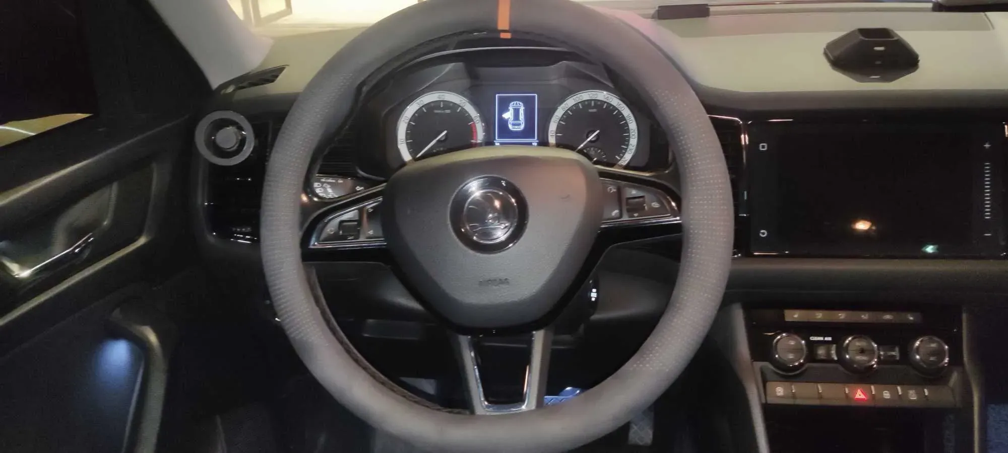 2018 Skoda Kodiak 2.0T 186HP L4 7DCT,autocango,china used car exporter,china ev exporter,chinese used car exporter,chinese used ev exporter