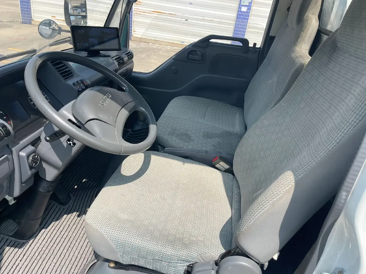 2023 Isuzu YiFang 2.5T 126HP L4 5MT,autocango,china used car exporter,china ev exporter,chinese used car exporter,chinese used ev exporter