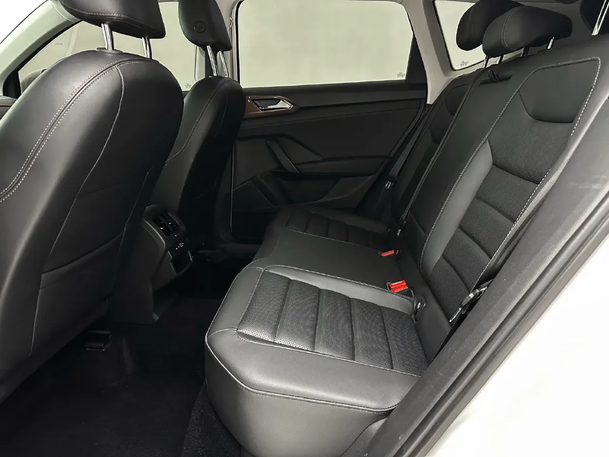 2021 Volkswagen Tharu 1.4T 150HP L4 7DCT,autocango,china used car exporter,china ev exporter,chinese used car exporter,chinese used ev exporter