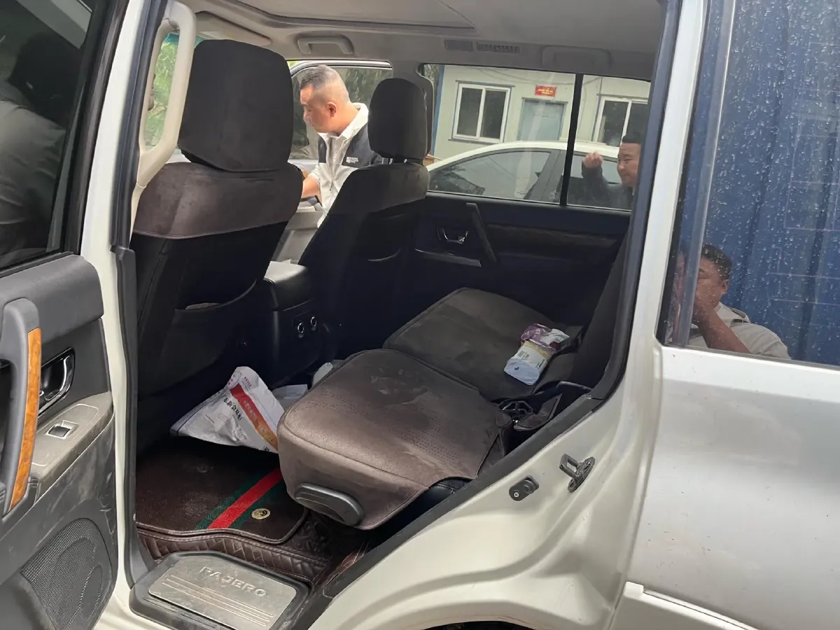 2019 Mitsubishi Pajero 3.0L 174HP V6 5AT,autocango,china used car exporter,china ev exporter,chinese used car exporter,chinese used ev exporter