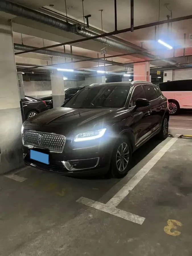 2019 Lincoln Nautilus 2.0T 224HP L4 8AT,autocango,china used car exporter,china ev exporter,chinese used car exporter,chinese used ev exporter