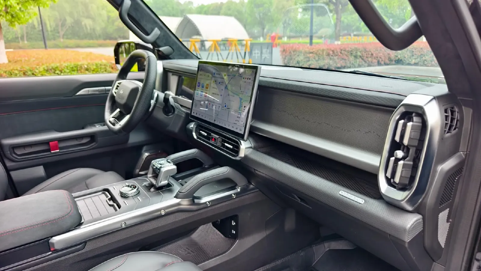 2023 Jetour Traveller 2.0T 254HP L4 7DCT,autocango,china used car exporter,china ev exporter,chinese used car exporter,chinese used ev exporter