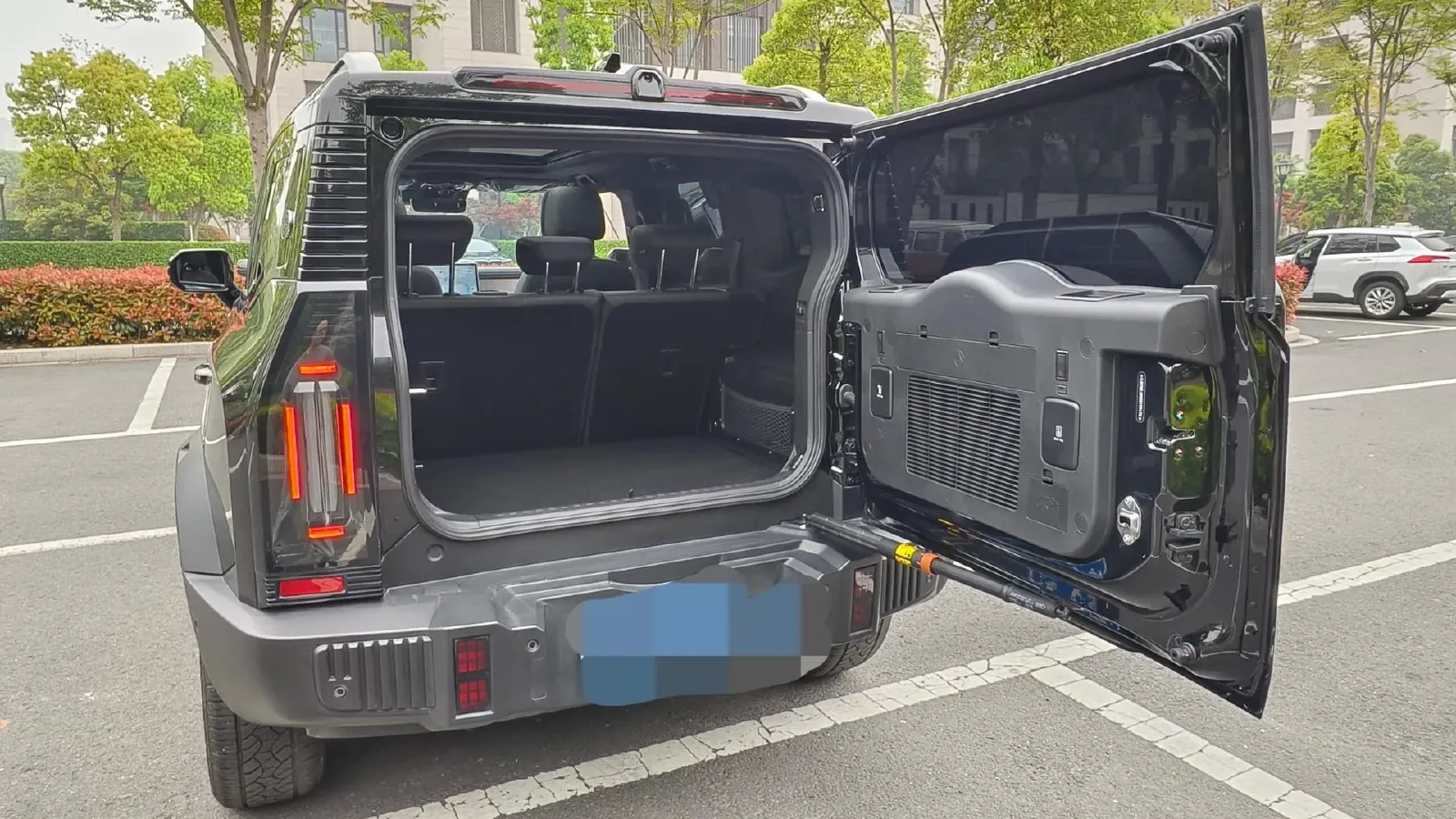 2023 Jetour Traveller 2.0T 254HP L4 7DCT,autocango,china used car exporter,china ev exporter,chinese used car exporter,chinese used ev exporter