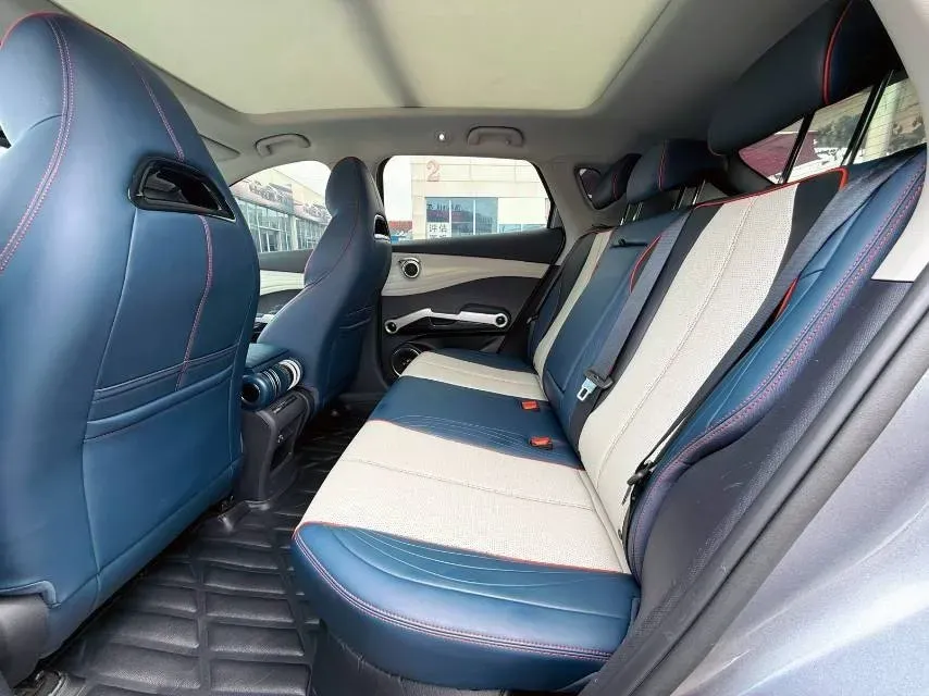 2022 Roewe RX5 MAX 1.5T 181HP L4 6AT,autocango,china used car exporter,china ev exporter,chinese used car exporter,chinese used ev exporter