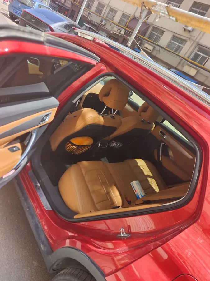 2018 DS 6 1.6T 167HP L4 6AT,autocango,china used car exporter,china ev exporter,chinese used car exporter,chinese used ev exporter