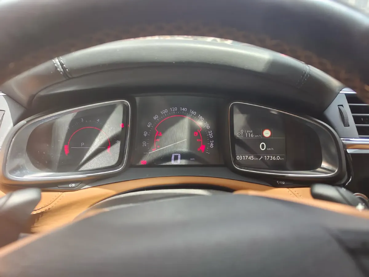 2018 DS 6 1.6T 167HP L4 6AT,autocango,china used car exporter,china ev exporter,chinese used car exporter,chinese used ev exporter