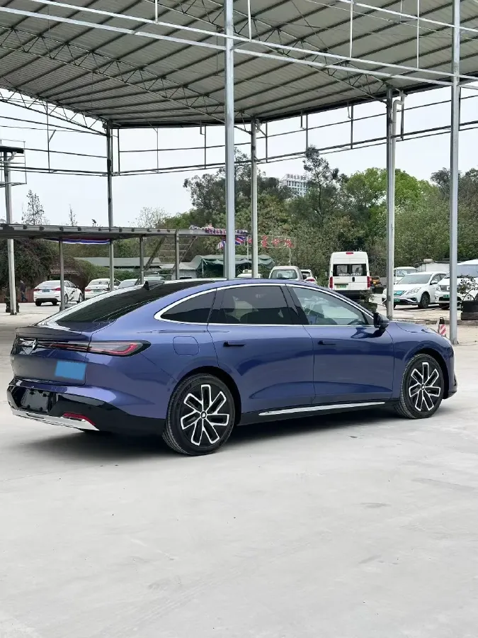 2025 BaoJun XiangJing 1.5T 143HP L4 1DHT PHEV,autocango,china used car exporter,china ev exporter,chinese used car exporter,chinese used ev exporter