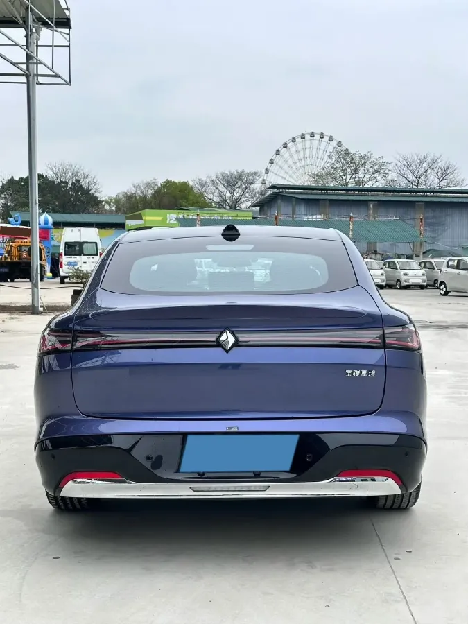 2025 BaoJun XiangJing 1.5T 143HP L4 1DHT PHEV,autocango,china used car exporter,china ev exporter,chinese used car exporter,chinese used ev exporter