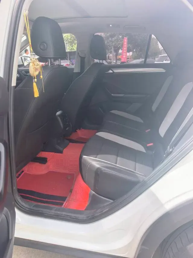 2019 Volkswagen T-Roc 1.4T 150HP L4 7DCT,autocango,china used car exporter,china ev exporter,chinese used car exporter,chinese used ev exporter