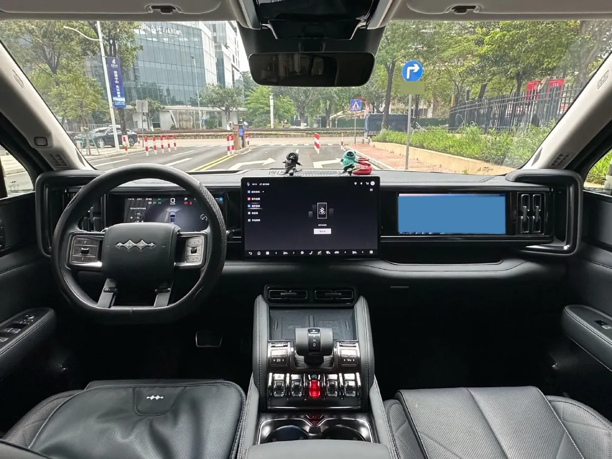 2025 FangChengBao Bao 5 1.5T 194HP L4 E-CVT PHEV 31.8KWH,autocango,china used car exporter,china ev exporter,chinese used car exporter,chinese used ev exporter