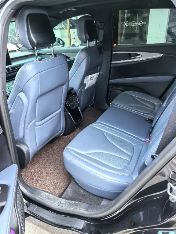 2021 Lincoln Nautilus 2.0T 245HP L4 8AT,autocango,china used car exporter,china ev exporter,chinese used car exporter,chinese used ev exporter