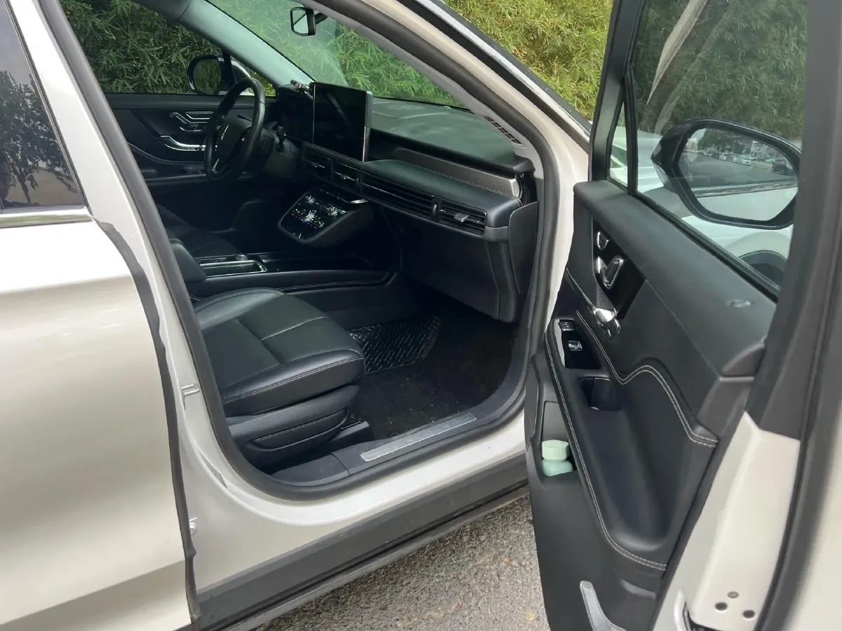 2021 Lincoln Corsair 2.0T 245HP L4 8AT,autocango,china used car exporter,china ev exporter,chinese used car exporter,chinese used ev exporter