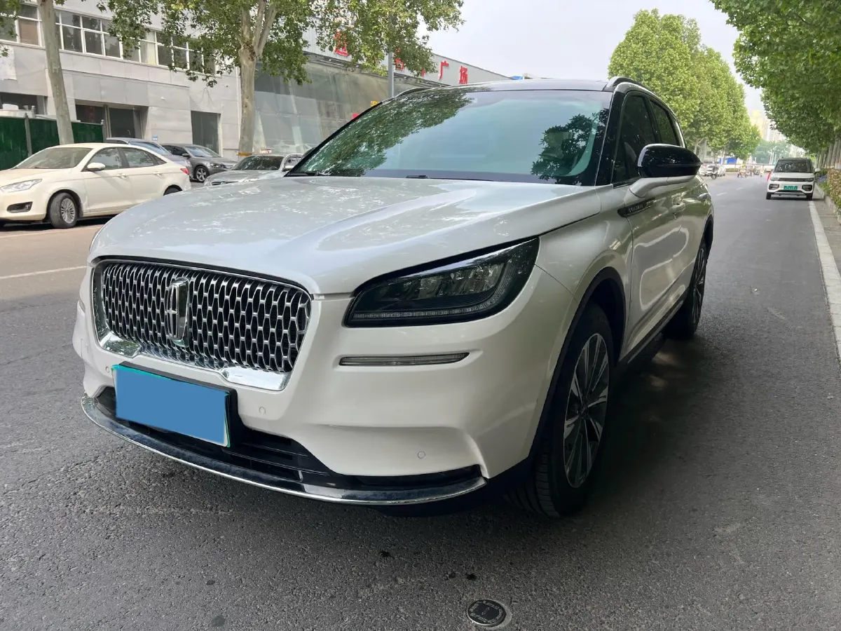 2021 Lincoln Corsair 2.0T 245HP L4 8AT,autocango,china used car exporter,china ev exporter,chinese used car exporter,chinese used ev exporter
