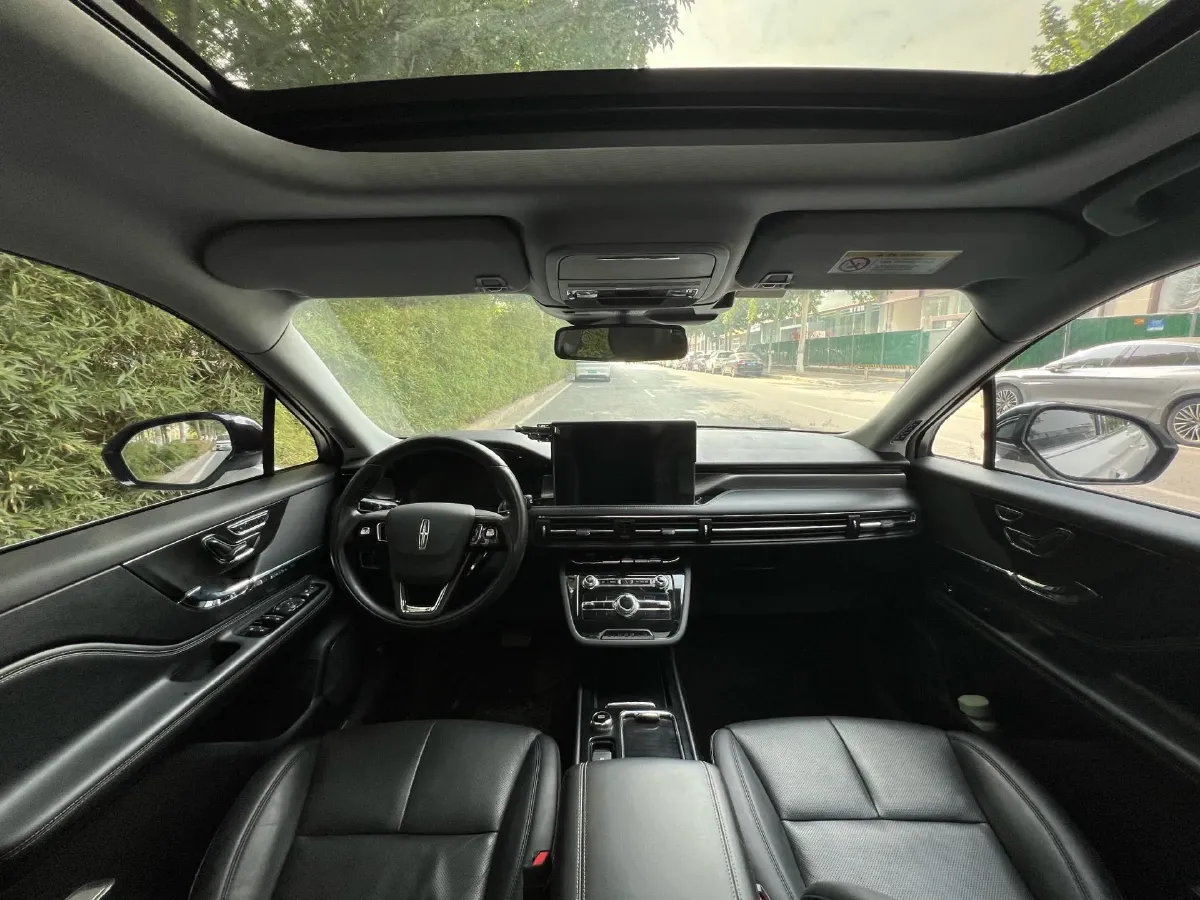 2021 Lincoln Corsair 2.0T 245HP L4 8AT,autocango,china used car exporter,china ev exporter,chinese used car exporter,chinese used ev exporter