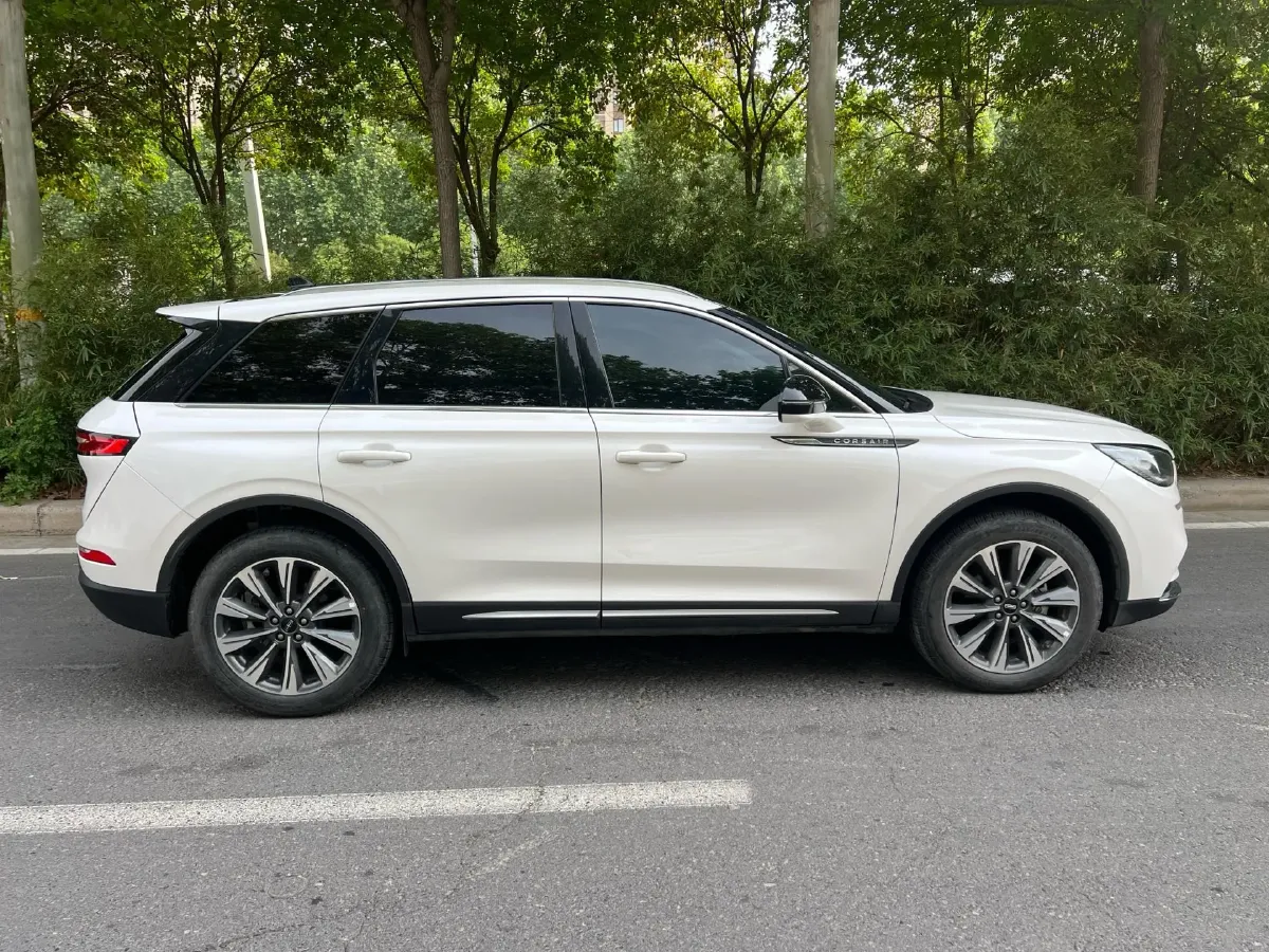 2021 Lincoln Corsair 2.0T 245HP L4 8AT,autocango,china used car exporter,china ev exporter,chinese used car exporter,chinese used ev exporter
