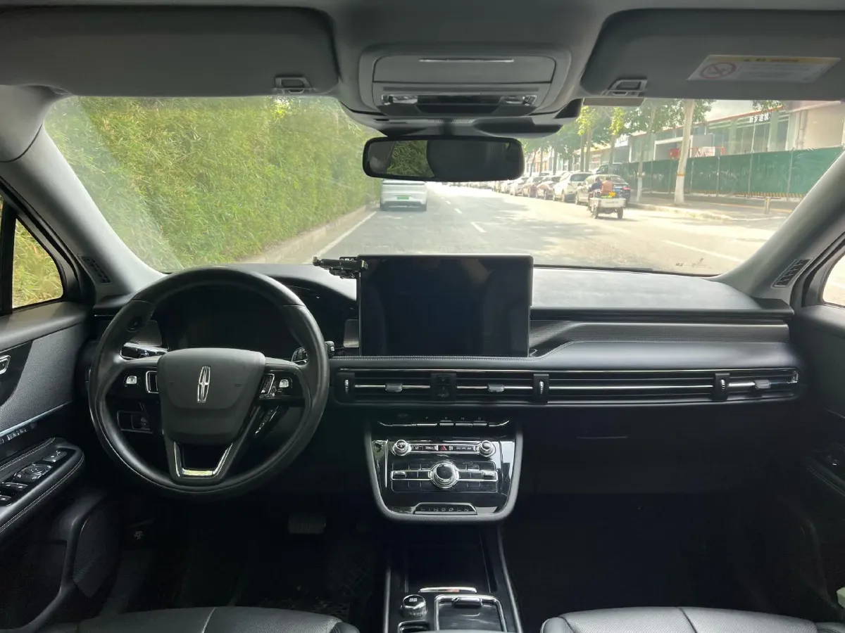 2021 Lincoln Corsair 2.0T 245HP L4 8AT,autocango,china used car exporter,china ev exporter,chinese used car exporter,chinese used ev exporter