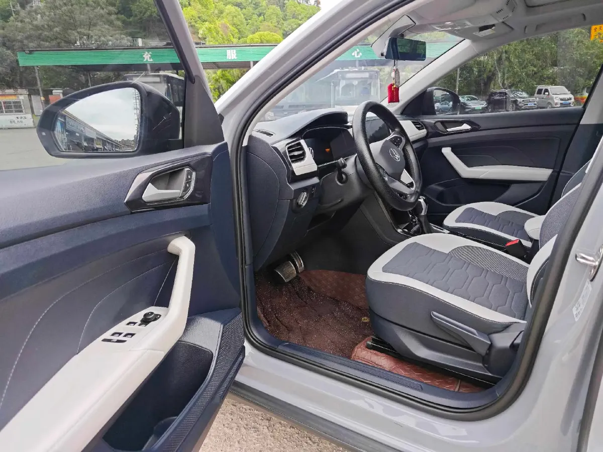 2025 Volkswagen Tharu 1.5T 160HP L4 7DCT,autocango,china used car exporter,china ev exporter,chinese used car exporter,chinese used ev exporter