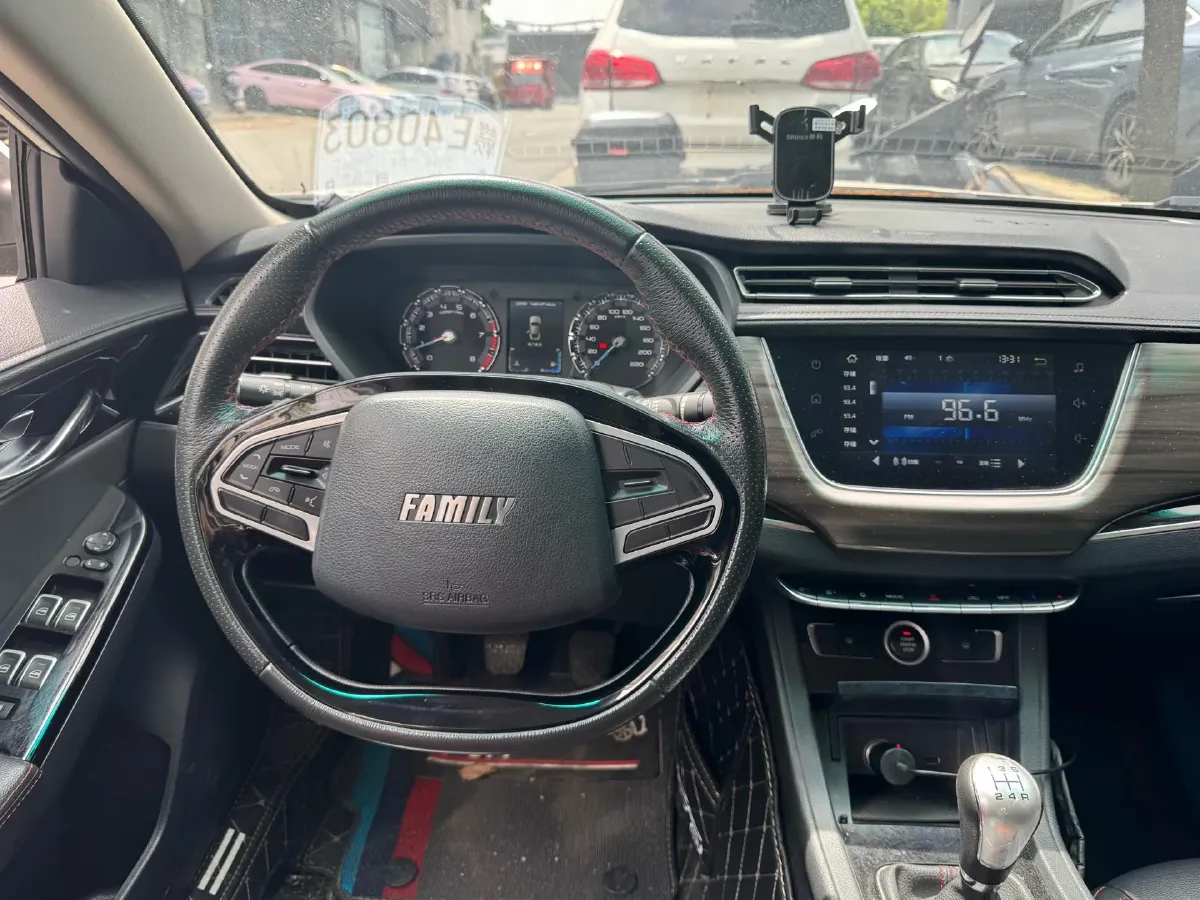 2018 HaiMa Family F5 1.6L 125HP L4 6AT,autocango,china used car exporter,china ev exporter,chinese used car exporter,chinese used ev exporter