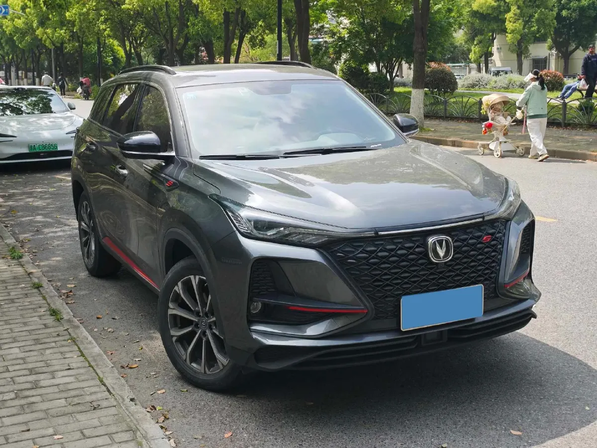 2020 ChangAn CS75 Plus 2.0T 233HP L4 8AT,autocango,china used car exporter,china ev exporter,chinese used car exporter,chinese used ev exporter