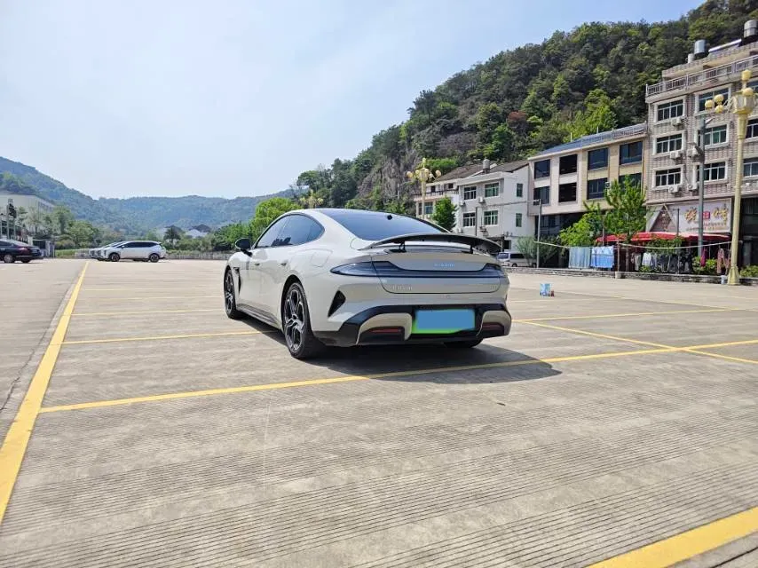 2024 MI SU7 BEV 94.3KWH,autocango,china used car exporter,china ev exporter,chinese used car exporter,chinese used ev exporter