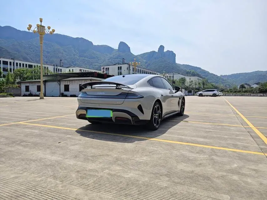 2024 MI SU7 BEV 94.3KWH,autocango,china used car exporter,china ev exporter,chinese used car exporter,chinese used ev exporter