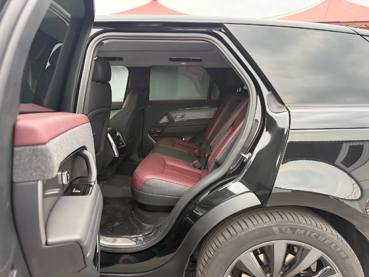 2024 Land Rover Range Rover Sport 3.0T 400HP L6 8AT,autocango,china used car exporter,china ev exporter,chinese used car exporter,chinese used ev exporter