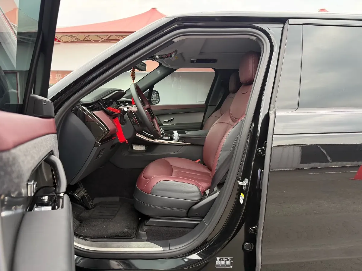 2024 Land Rover Range Rover Sport 3.0T 400HP L6 8AT,autocango,china used car exporter,china ev exporter,chinese used car exporter,chinese used ev exporter