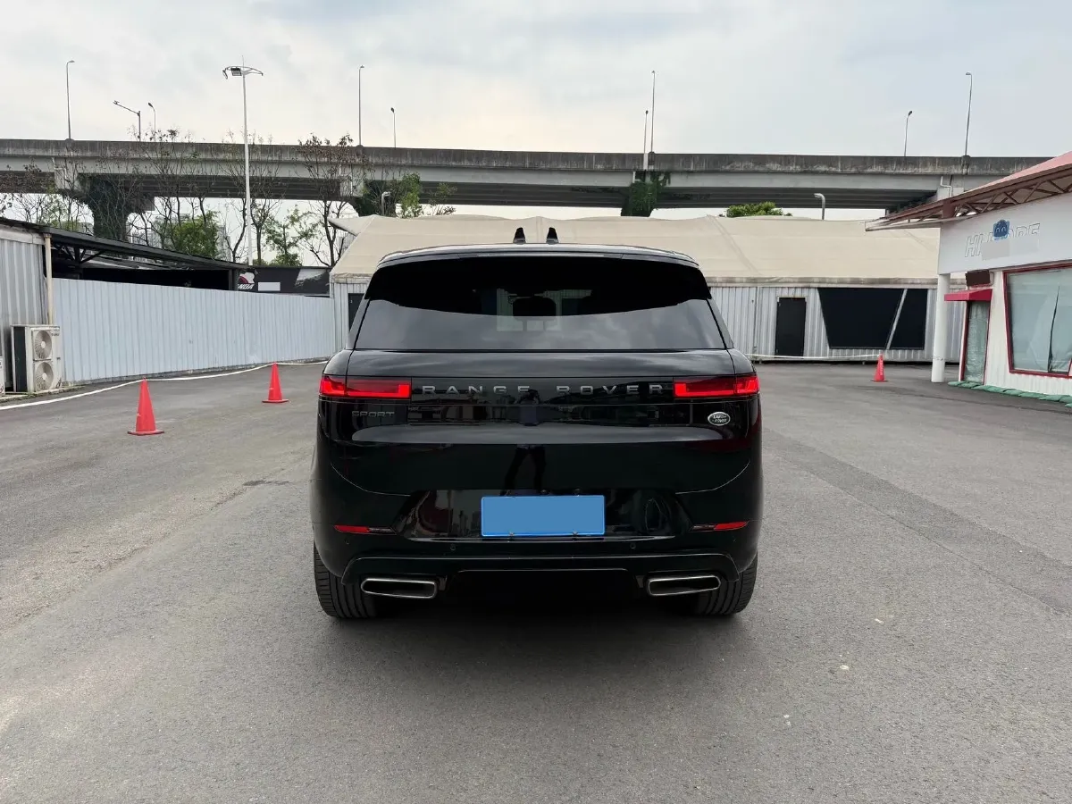 2024 Land Rover Range Rover Sport 3.0T 400HP L6 8AT,autocango,china used car exporter,china ev exporter,chinese used car exporter,chinese used ev exporter