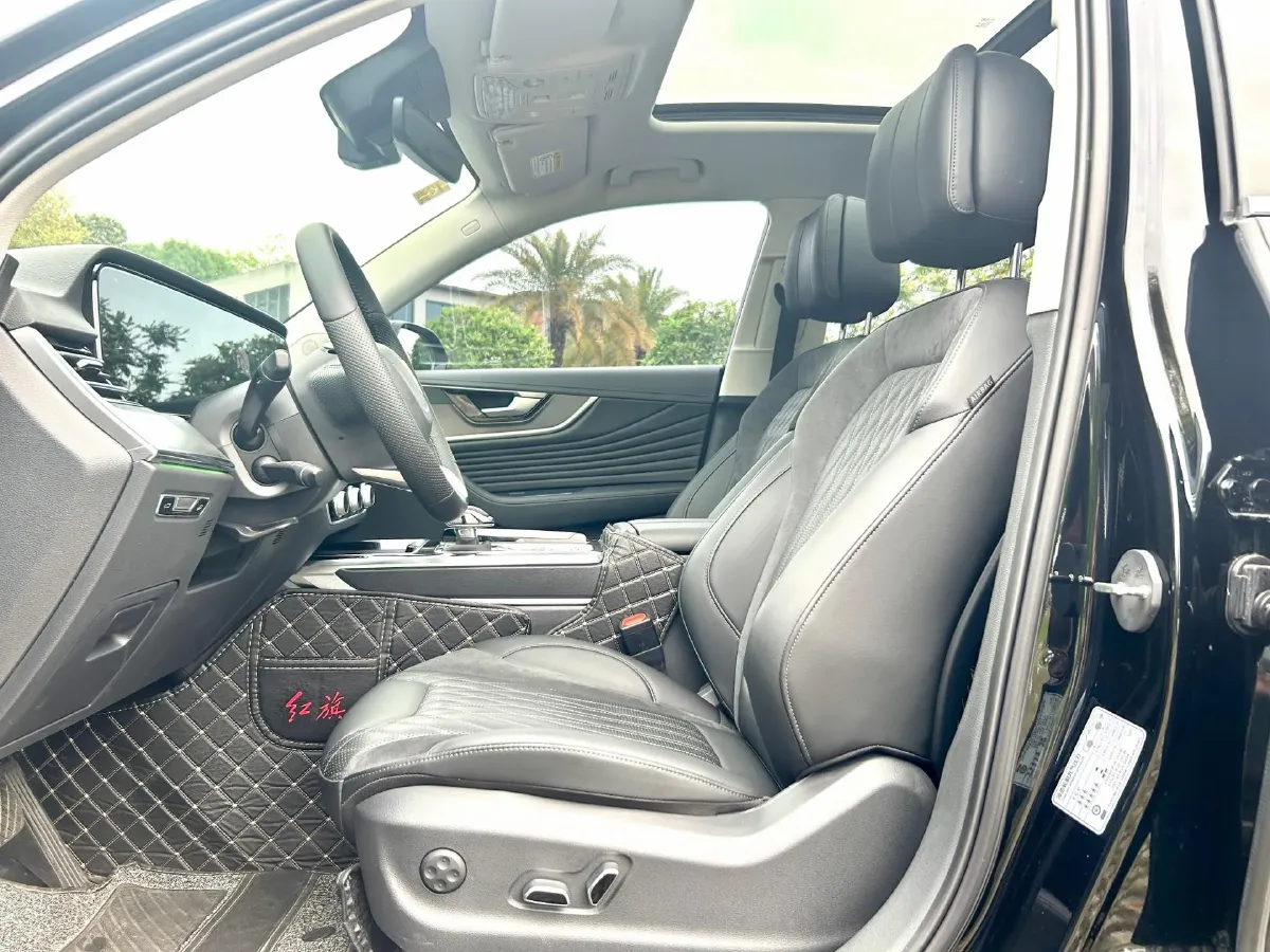 2023 HongQi HS5 2.0T 252HP L4 8AT,autocango,china used car exporter,china ev exporter,chinese used car exporter,chinese used ev exporter