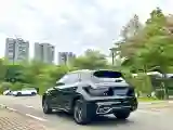 2023 HongQi HS5 2.0T 252HP L4 8AT
