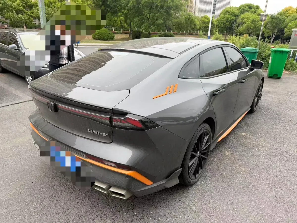 2024 ChangAn UNI-V 1.5T 188HP L4 7DCT,autocango,china used car exporter,china ev exporter,chinese used car exporter,chinese used ev exporter