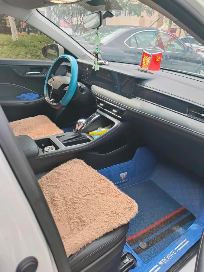 2023 Roewe i5 1.5L 129HP L4 CVT,autocango,china used car exporter,china ev exporter,chinese used car exporter,chinese used ev exporter