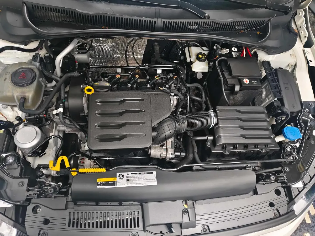 2023 Volkswagen Polo 1.5L 113HP L4 6AT,autocango,china used car exporter,china ev exporter,chinese used car exporter,chinese used ev exporter