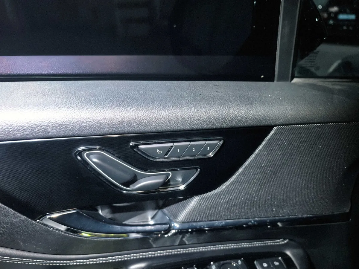 2022 Lincoln Corsair 2.0T 245HP L4 8AT,autocango,china used car exporter,china ev exporter,chinese used car exporter,chinese used ev exporter