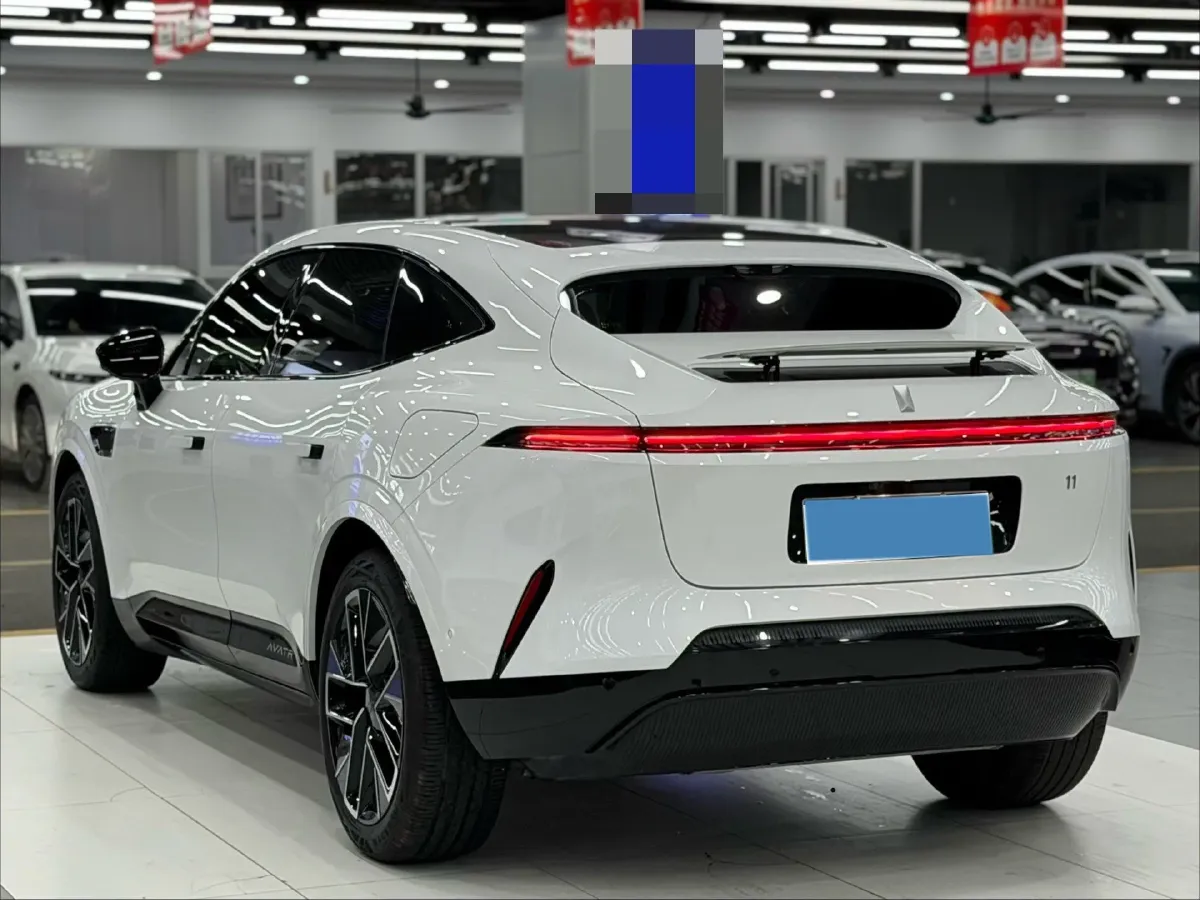2025 Avatr 11 1.5T 156HP L4 REEV,autocango,china used car exporter,china ev exporter,chinese used car exporter,chinese used ev exporter