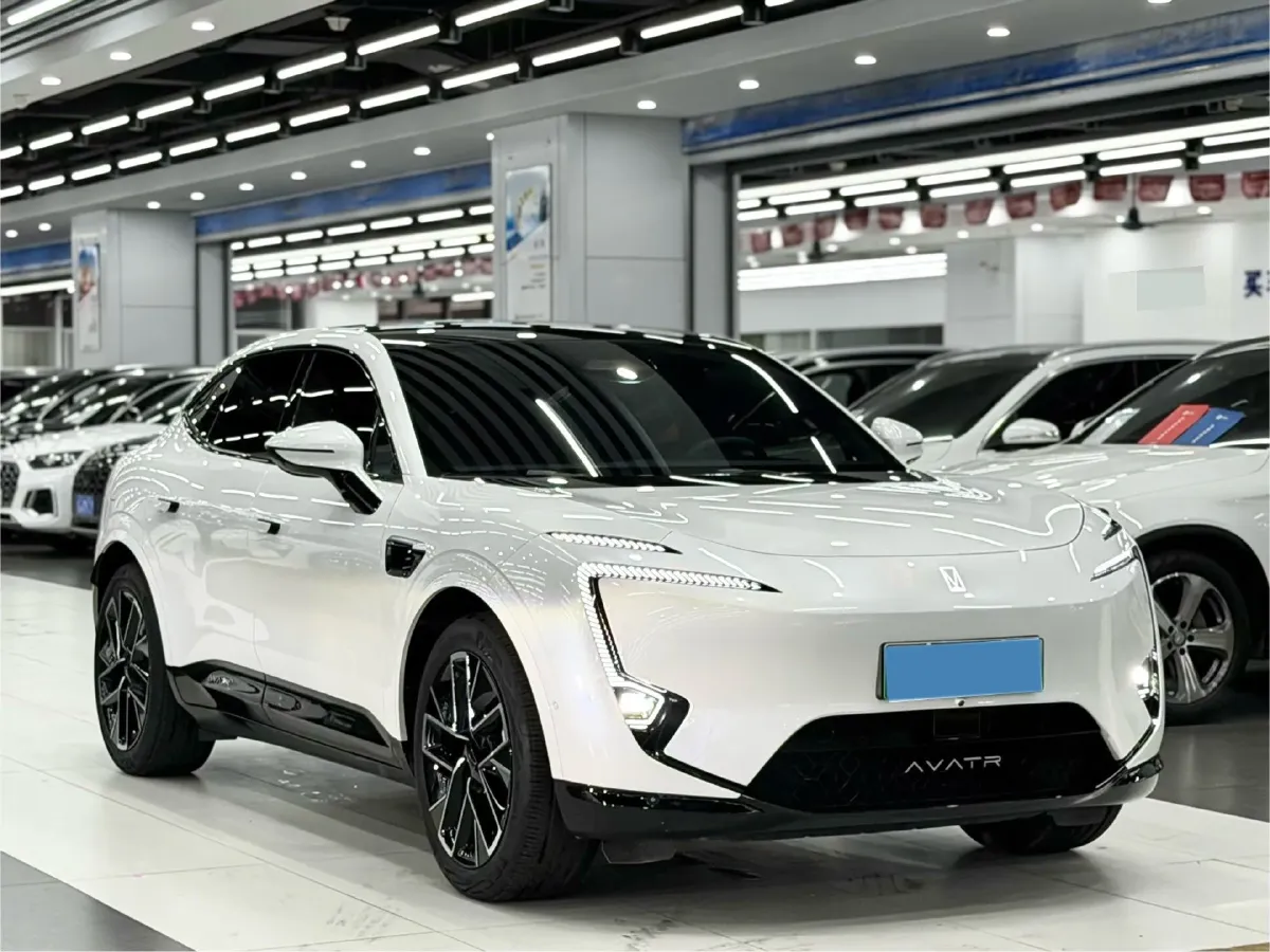2025 Avatr 11 1.5T 156HP L4 REEV,autocango,china used car exporter,china ev exporter,chinese used car exporter,chinese used ev exporter