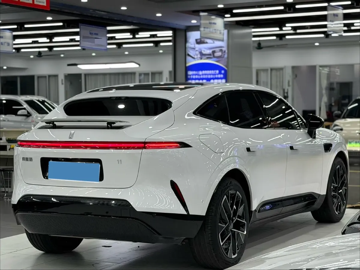 2025 Avatr 11 1.5T 156HP L4 REEV,autocango,china used car exporter,china ev exporter,chinese used car exporter,chinese used ev exporter