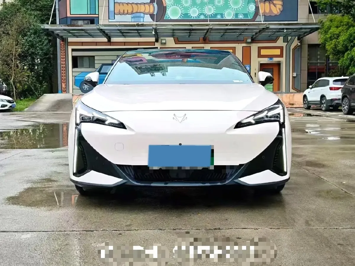 2024 ARCFOX αT5 BEV 79.2KWH,autocango,china used car exporter,china ev exporter,chinese used car exporter,chinese used ev exporter