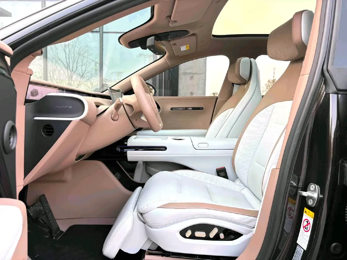 2024 Avatr 07 BEV 82.16KWH,autocango,china used car exporter,china ev exporter,chinese used car exporter,chinese used ev exporter