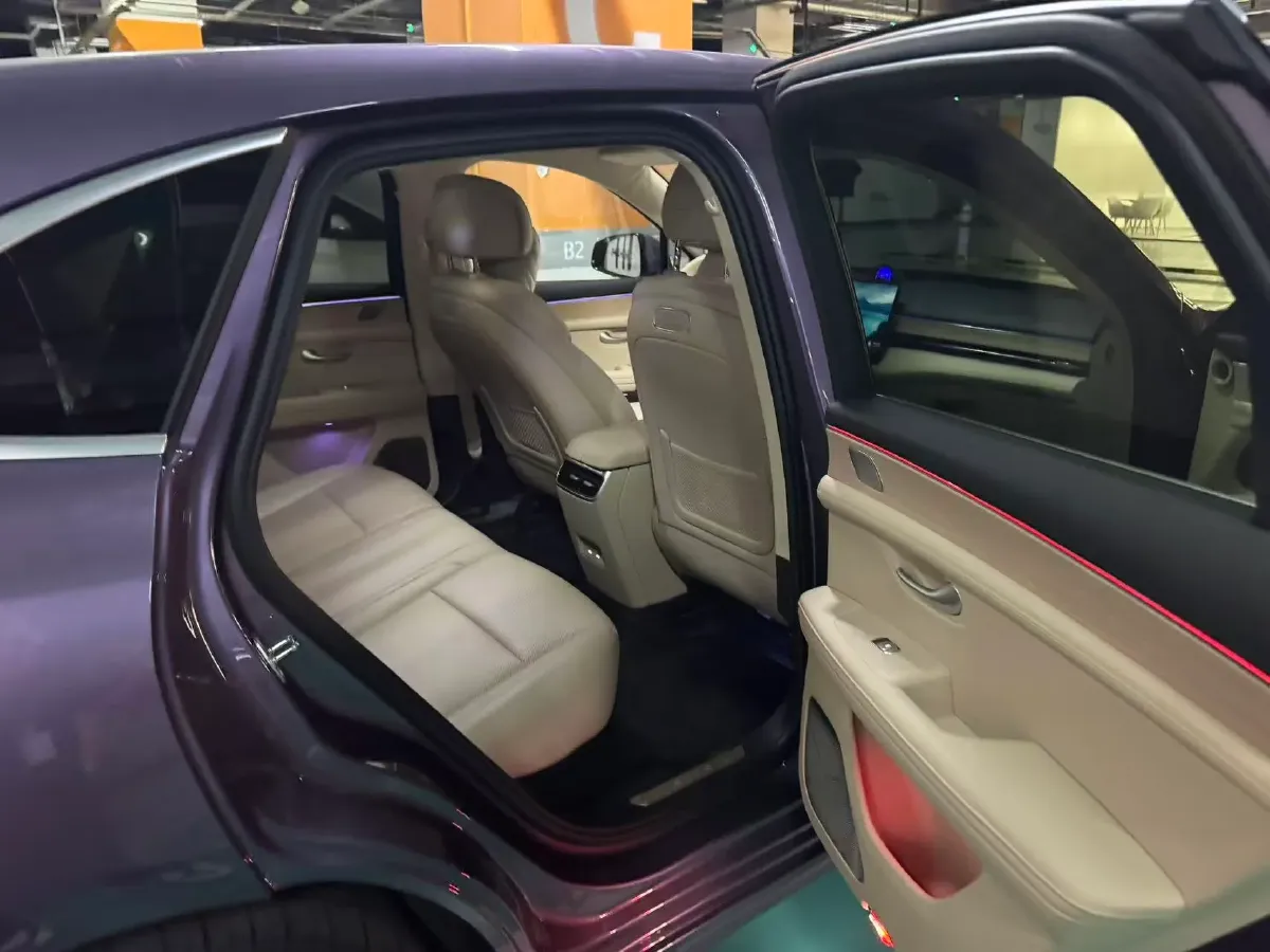 2025 AITO AITO M5 1.5T 152HP L4 REEV 42KWH,autocango,china used car exporter,china ev exporter,chinese used car exporter,chinese used ev exporter