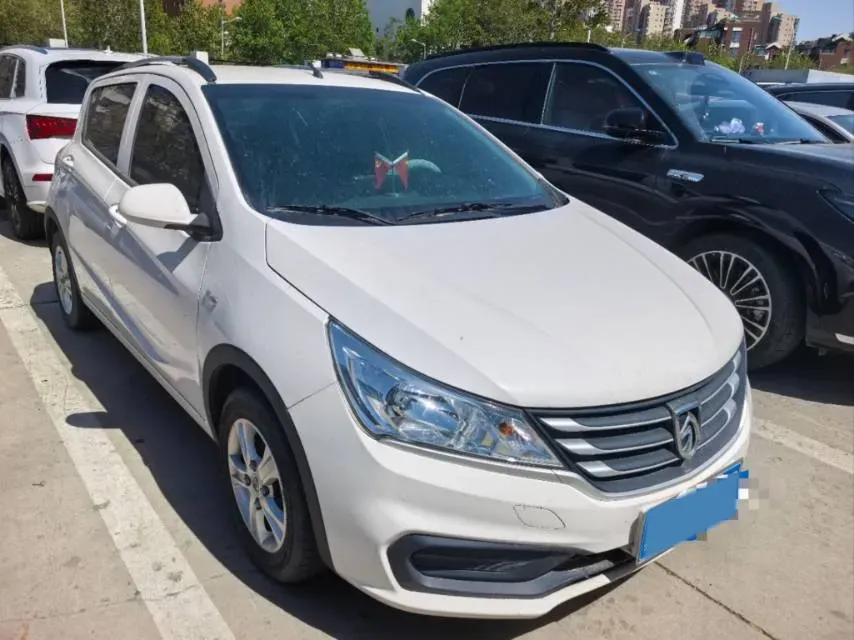 2020 BaoJun 310 1.2L 80HP L4 5MT,autocango,china used car exporter,china ev exporter,chinese used car exporter,chinese used ev exporter