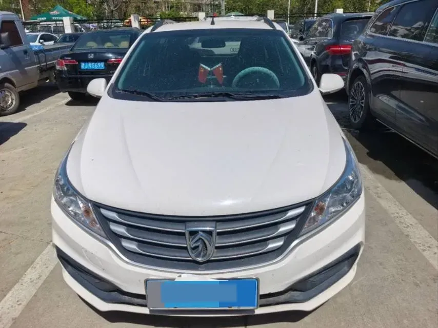 2020 BaoJun 310 1.2L 80HP L4 5MT,autocango,china used car exporter,china ev exporter,chinese used car exporter,chinese used ev exporter