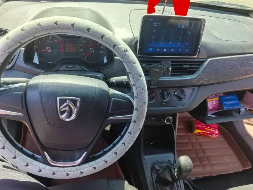 2020 BaoJun 310 1.2L 80HP L4 5MT,autocango,china used car exporter,china ev exporter,chinese used car exporter,chinese used ev exporter