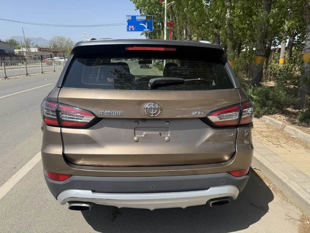 2018 Brilliance Auto V6 1.5T 150HP L4 7DCT,autocango,china used car exporter,china ev exporter,chinese used car exporter,chinese used ev exporter