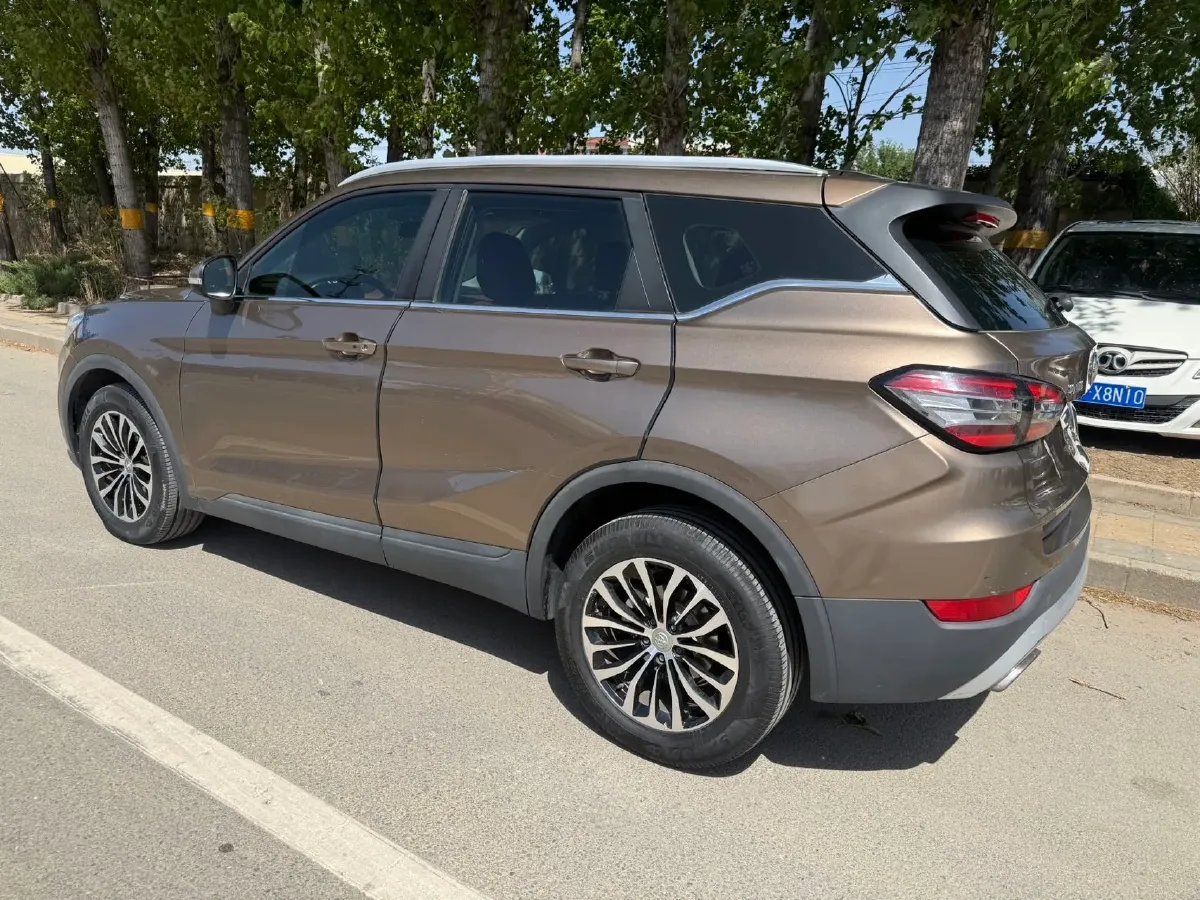 2018 Brilliance Auto V6 1.5T 150HP L4 7DCT,autocango,china used car exporter,china ev exporter,chinese used car exporter,chinese used ev exporter