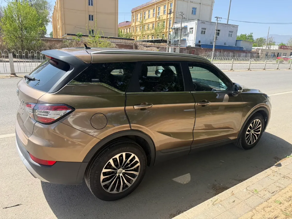 2018 Brilliance Auto V6 1.5T 150HP L4 7DCT,autocango,china used car exporter,china ev exporter,chinese used car exporter,chinese used ev exporter