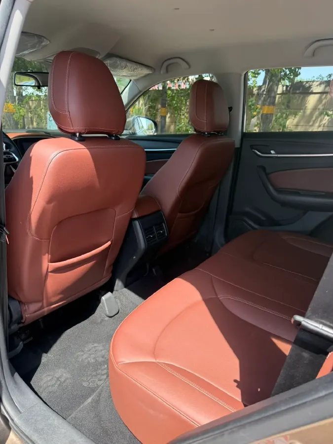 2018 Brilliance Auto V6 1.5T 150HP L4 7DCT,autocango,china used car exporter,china ev exporter,chinese used car exporter,chinese used ev exporter