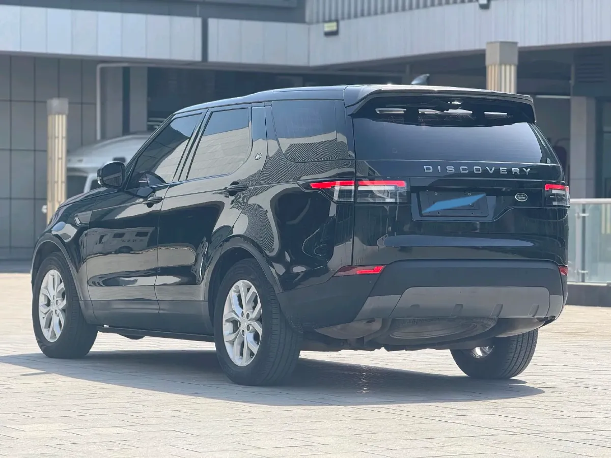 2019 Land Rover Discovery 2.0T 300HP L4 8AT,autocango,china used car exporter,china ev exporter,chinese used car exporter,chinese used ev exporter